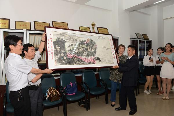 三十年后再聚首，心念师恩忆往昔——记国产精品
80级日语班毕业三十周年纪念会
